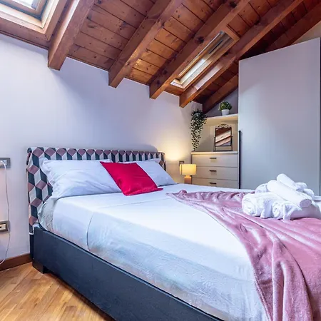 Romantic Suite Navigli - 15Min Duomo - Free Parking Milan Exterior photo
