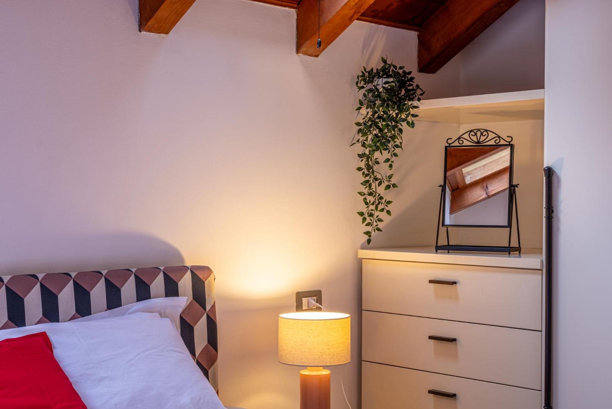 Romantic Navigli - 15min Duomo - Free Parking Appartement *